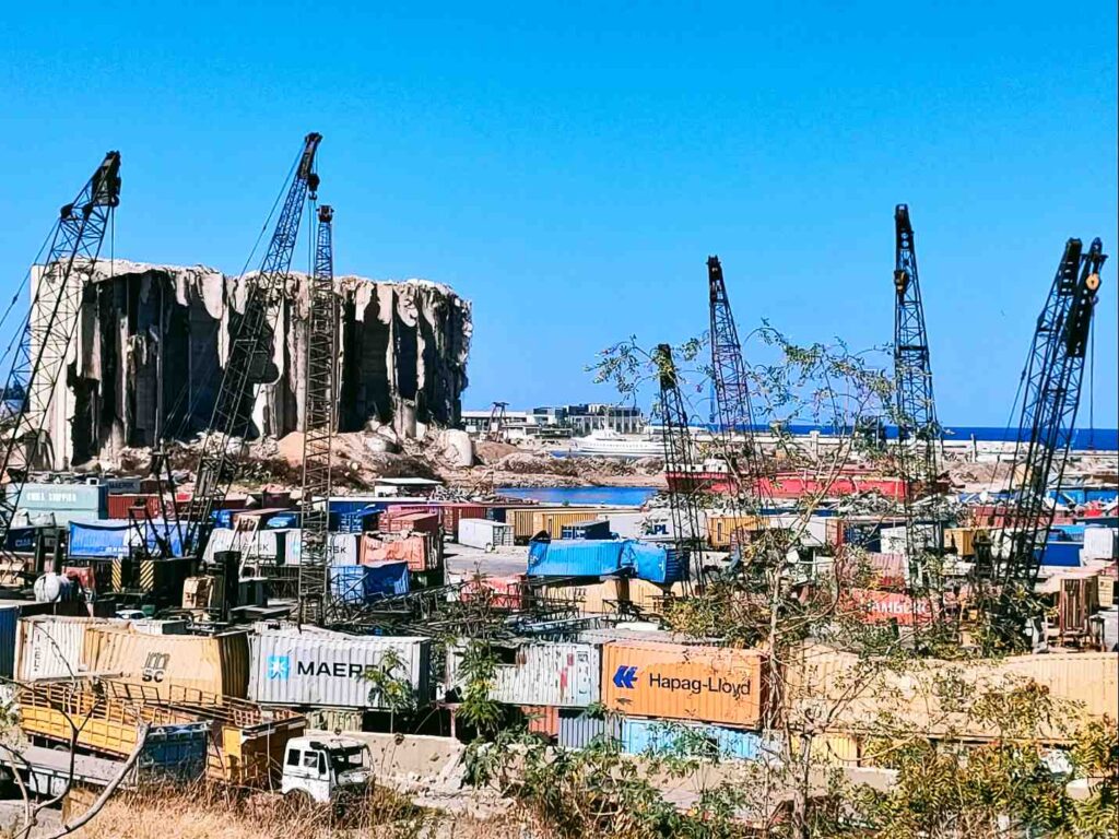 Libanon, a 2020.augusztus 4-i kikötői robbanás nyoma