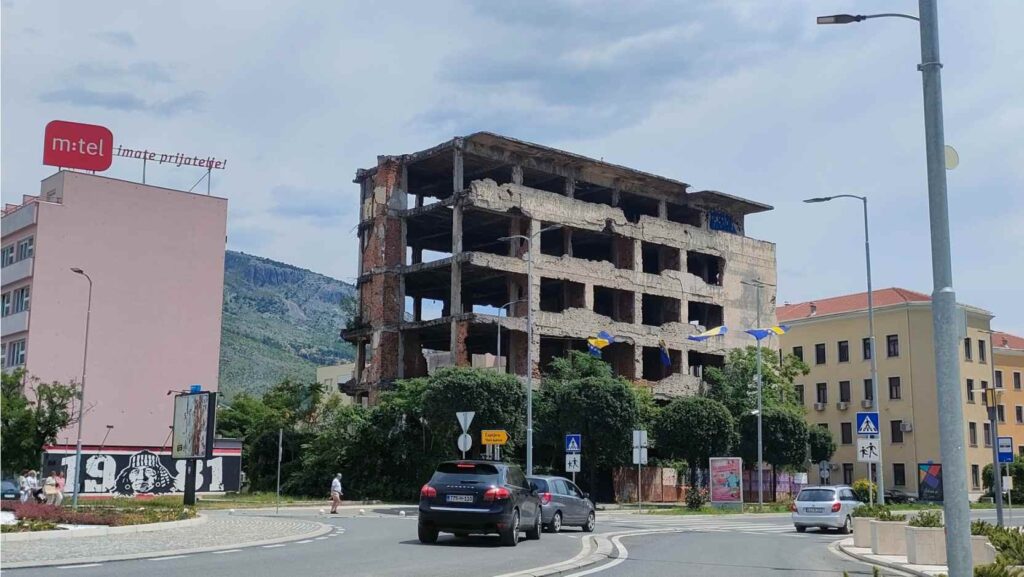 A háború nyomai Mostarban 