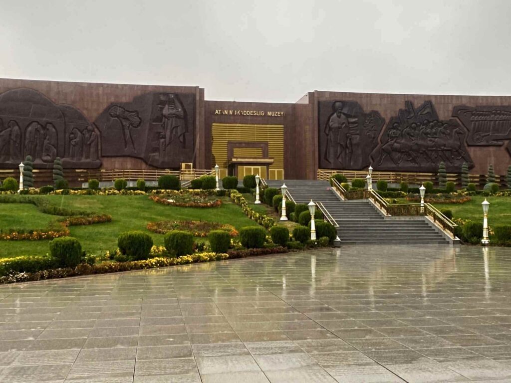 Halk Hakydasy memorial complex