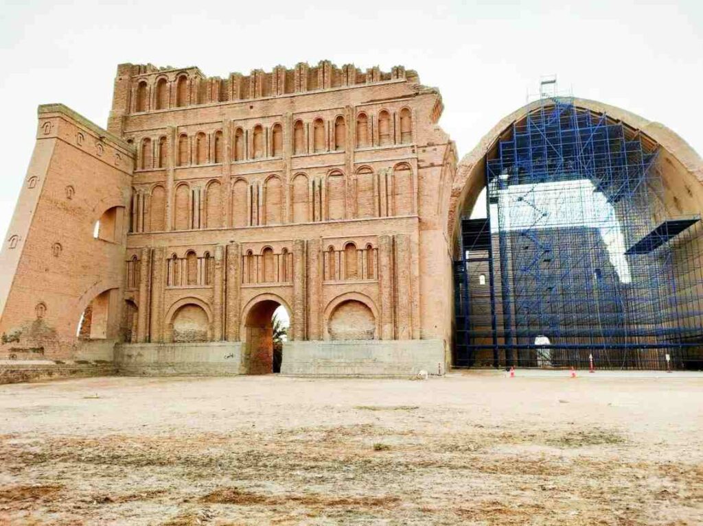 Taq Qasra Taq Qasra