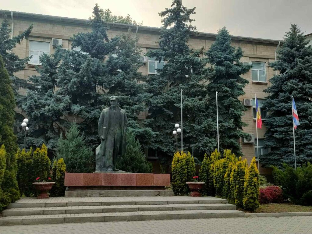 Lenin szobor Comrat főterén